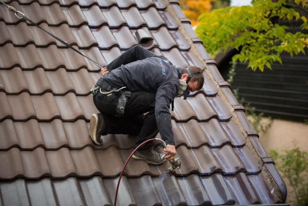 travaux d'entretien de toiture